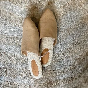 Target pointed flats with furry bottom